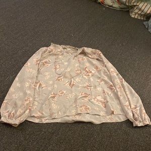 A blouse, violet and Claire size medium floral print